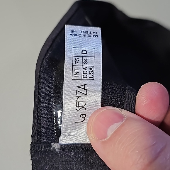 La senza black 34 D bra - Picture 5 of 6